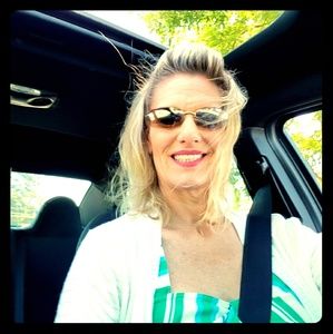 Meet your Posher, Kelly